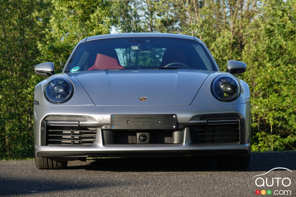 Porsche 911 Turbo S 2021, avant